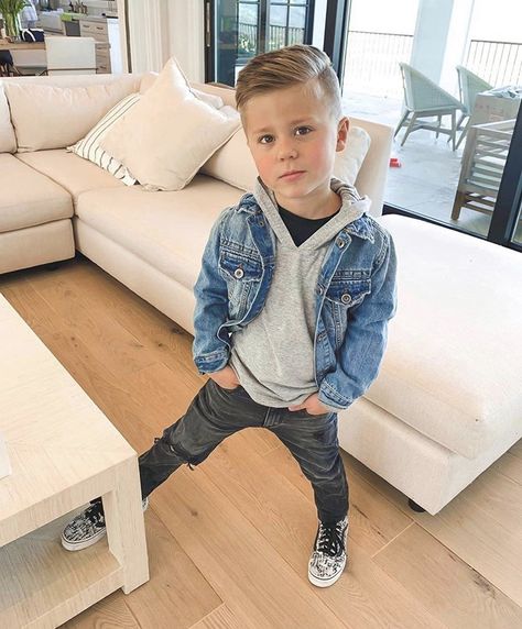 School Picture Outfits, Kindergarten Fashion, Kindergarten Outfit, Boys Denim Jacket, Boys School Outfits, Christine Andrew, Boys Fall Fashion, Boys Winter Clothes, Toddler Ootd