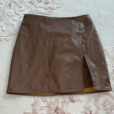 Fashion Nova Skirt. Size Xs. Brown Brown Courdory Skirt Outfits, Brown Courdory Skirt Outfit, Brown Clothing Aesthetic, Skirts Grunge, Deer Costumes, Brown Leather Mini Skirt, Asymmetrical Skirts, Fashion Nova Skirt, Brown Pencil Skirt