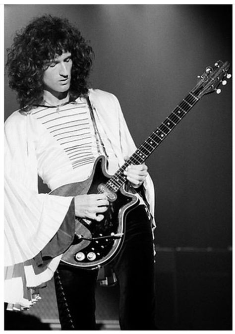 Brian May: he’s an awesome guitarist, he’s been with Queen since he was in his 20’s or so... Brain May, Queen Brian May, Queen Bohemian Rhapsody, May Queen, Best Guitarist, Ben Hardy, Queen Photos, Freddy Mercury, God Save The Queen