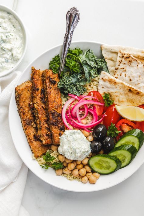 How To Make Tempeh, Gyro Bowl, Vegan Feta Cheese, Tempeh Recipes, Homemade Tzatziki, Greek Dishes, Pickled Red Onions, Tempeh, How To Cook Quinoa