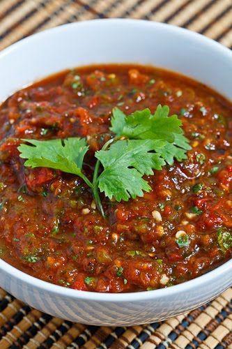 Roasted Tomato Salsa Roasted Tomato Salsa Recipe, Tomato Salsa Recipe, Roasted Tomato Salsa, Salsa Sauce, Mexican Salsa, Roasted Tomato, Homemade Salsa, Salsa Recipe, Mexican Dishes