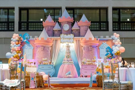 Cinderella Birthday Theme, Cinderella Birthday Party Decorations, Disney Princess Theme Birthday Party, The Cinderella Story, Cinderella Birthday Party Ideas, Combined Birthday Parties, Tangled Birthday Party, Rapunzel Birthday Party, Carnival Birthday Party Theme