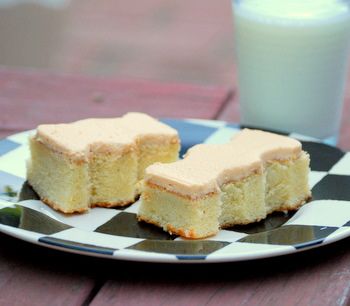 Homemade Butterscotch Krimpets - Baking Bites Tuesday Meals, Butterscotch Krimpets, Homemade Butterscotch, Picnic Desserts, Awesome Desserts, Snack Cakes, Mood Food, Chocolate Delight, Snack Cake