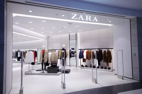 5 Hidden Facts About Zara : The Six Sigma Process in 2021 [Updated] Zara Store, Fashion Showroom, Best Clothing Brands, Outfit Zara, Mode Zara, Zara Outfit, High Street Fashion, Zara Fashion, Ranveer Singh