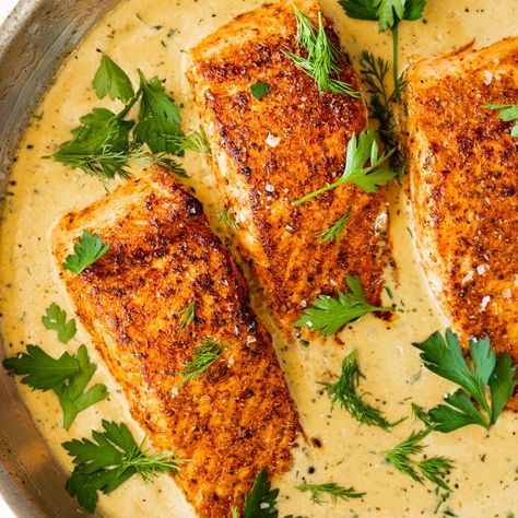 Valentines Songs, Creamy Cajun Salmon, Best Salmon Recipes, Dinner Pics, One Pan Dinner Recipes, Best Salmon Recipe, Salmon Curry, Cajun Salmon, Carb Dishes