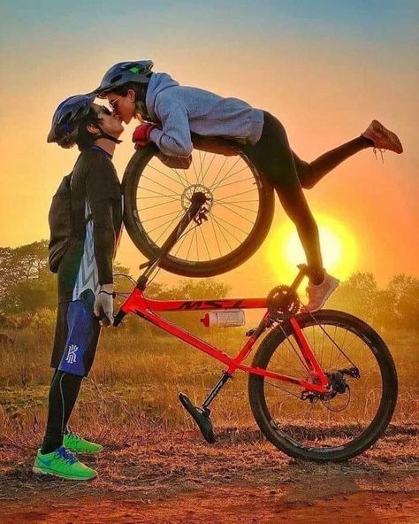 Romantic View, Mountain Biking Photography, Bicycle Photography, Bike Aesthetic, Bike Photoshoot, Digital Marketing Seo, Bike Photography, Seo Specialist, Cycling Photos