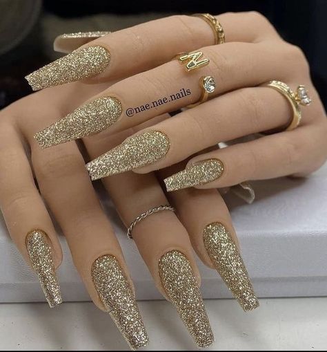 Gold Nails Prom, Gold Coffin Nails, Gold Acrylic Nails, Golden Nails, Wedding Nails Glitter, Gold Glitter Nails, Long Nail, Design Nail, Bridal Nails