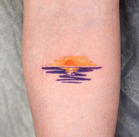 Sunset Tattoo Minimalist Colored, Sunrise Over Water Tattoo, Sunset Tattoo Color, Small Colour Tattoo, Colorful Tattoo Ideas, Tattoo Ideas Women, People Tattoo, Sunset Tattoo, Colorful Tattoo