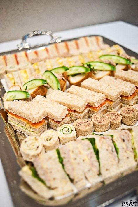 38 Tea Sandwiches That Are Tiny, but Delicious ... #LoadedSubsandHoagies Tea Party Meals, Mini Sandwiches For Parties, Unique Party Food, Party Food Stations, Afternoon Tea Menu Ideas, Cucumber And Cream Cheese, Trim Healthy Mama Breakfast, Party Sandwiches, Mini Sandwiches