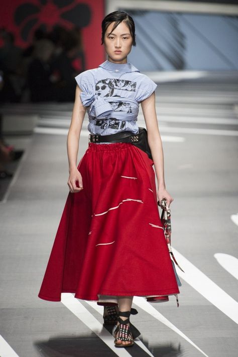 Fierce and feminine with a nod to punk was the ruling theme of Prada's latest collection. Feminine Punk, Punk Style, Lovely Things, Waist Skirt, High Waisted Skirt, Prada, High Waisted, Architecture, Quick Saves