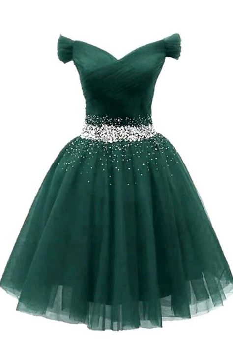 Dark Green Quinceanera Dresses, Slytherin Dresses, Quinceanera Dresses Short, Kerala Engagement Dress, Green Prom Dress Long, Beautiful Gown Designs, Green Quinceanera Dresses, Confirmation Dresses, Fancy Short Dresses