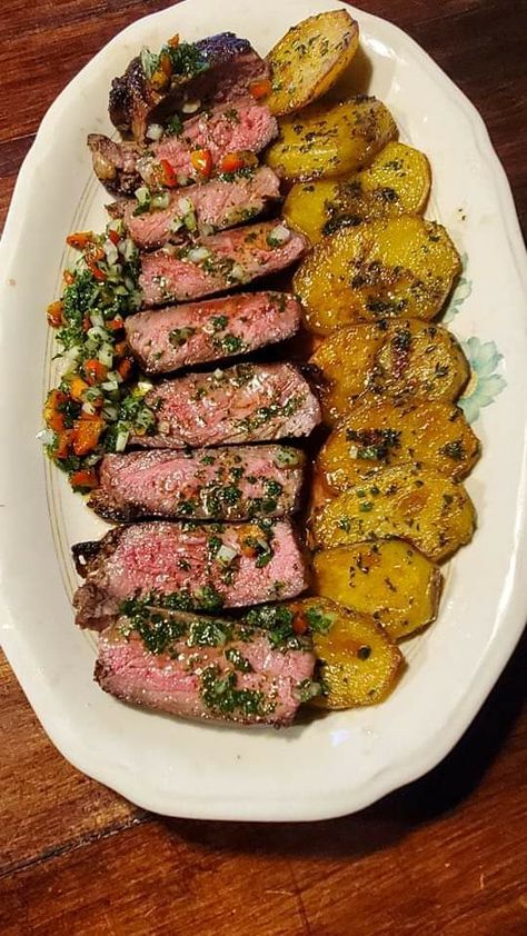 Steak And Potatoes Aesthetic, Saffron Potatoes, Ny Steak, Steak And Potatoes, The Perfect Steak, Gourmet Grilling, Moo Cow, Perfect Steak, Healthy Food Dishes