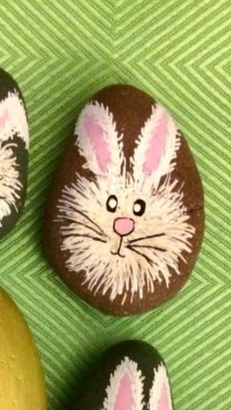 Easter Egg Rock Painting Ideas, Painted Easter Rocks, Spring Rock Painting, Easter Rock Painting, Easter Rocks Painting Ideas, Easter Stone Painting, Easter Rocks, Spring Rock Painting Ideas, Easter Rock Painting Ideas