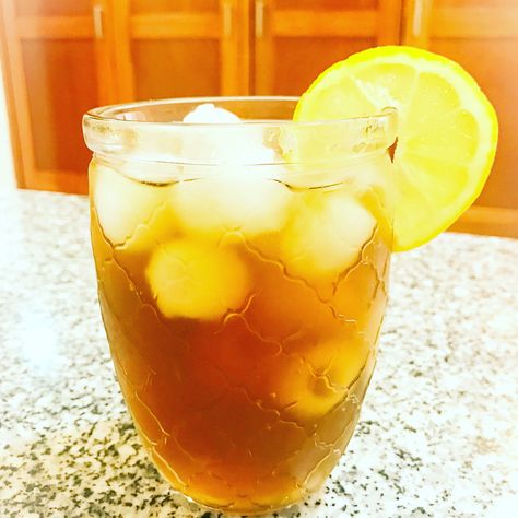 Do you love McDonald’s sweet tea? Or are you a Chick-fil-A tea drinker? Either one that you choose means that you’re mind kind of person. Try my delicious southern style sweet tea today! Your tastebuds will thank you! #sweettea #mcdonaldstea #chickfilatea #southernstylesweettea #tea Local Fast Food, Tea Drinkers, Food And Drink Recipes, Flavored Tea, The Cafe, Chick Fil A, Hot Tea, When I Grow Up, Sweet Tea