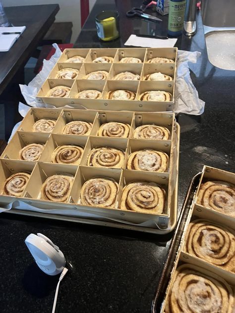 Bakery Style Cinnamon Rolls, Cottage Bakery Ideas, Bakery Cinnamon Rolls, Scone Dough, Ice Cream Bike, Lemon Cream Cheese Bars, Rolls Homemade, Bread Winners, Cinnamon Roll Recipe Homemade