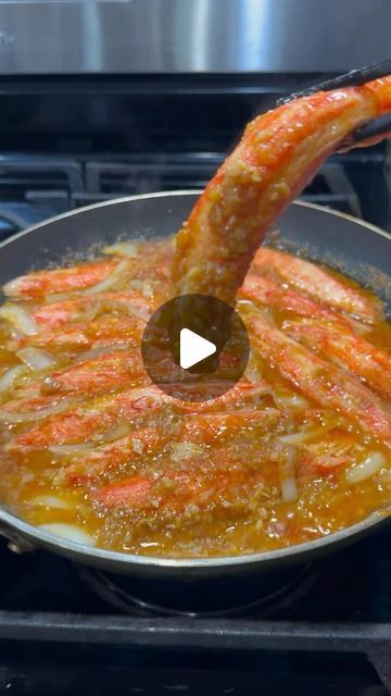 Spaghetti With Crab Meat, How To Cook Crab Meat, Crab Leg Dinner Sides, Surimi Snow Crab Legs Recipes, Crab Claw Meat Recipes, Crab Meat Recipes Easy, Seafood Christmas Dinner Ideas, Imation Crab Recipes, Imitated Crab Recipes