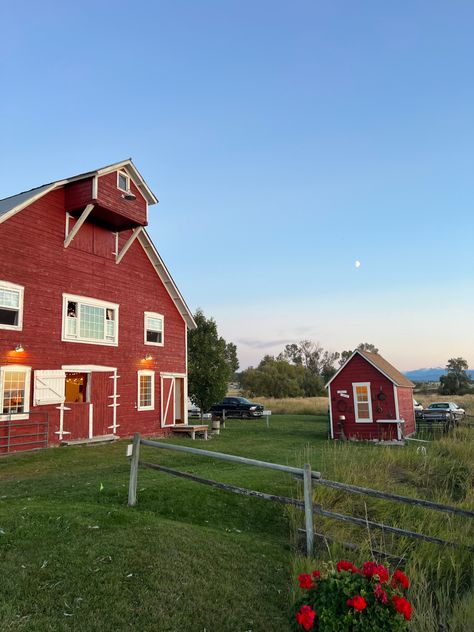 #barn #montana #aesthetic #sunset #cowboy #boots #wedding #view #nature #red Montana Life Aesthetic, Montana Travel Aesthetic, Small Town Country Aesthetic, Country Asthetic Photos, Cowboy Boot Aesthetic, Vintage Country Aesthetic, Country Home Aesthetic, Country Life Aesthetic, Country House Aesthetic