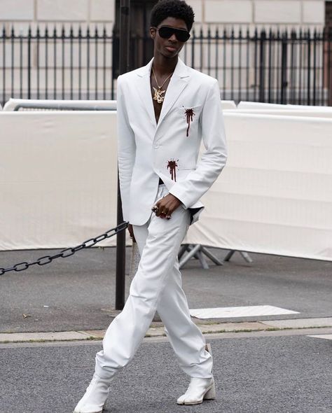 Mowalola on Instagram: “@altonmason Coming for Blood in Paris 💎” Alton Mason, Body Human, White Dress Shoes, Hipster Man, White Suit, Model Inspo, Mens Outfit Inspiration, Dope Fashion, Casual Street Style