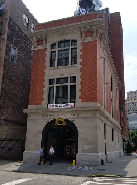 Ghostbusters Firehouse, Ghostbusters Logo, Ghostbusters 1984, Proton Pack, Ghostbusters Movie, Places Worth Visiting, Movie Locations, The Real Ghostbusters, Ghost Busters