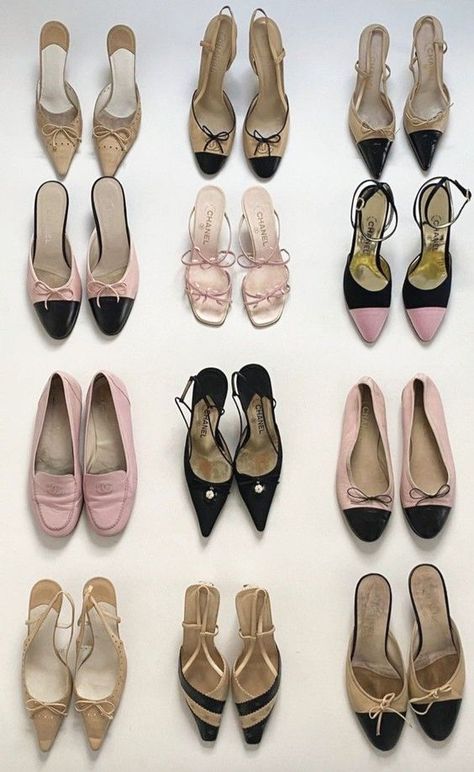 Vintage Heels, Angel Baby, Shoe Inspo, Aesthetic Shoes, Chanel Vintage, Simple Girl, Pretty Shoes, Dream Shoes, Mean Girls