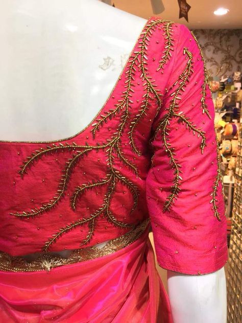 Tube Beads Work On Blouse, Machine Work Blouse, Embroidery Machine Work, Neckline Ideas, Aari Blouses, Blouses Work, Blouse Maggam Work, Long Blouse Designs, Aari Design