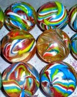 Multi-colored Bouncy Balls from the Vending Machines! I remember always asking my parents for quarters so I could get one of these. 70s Toys, 1970s Childhood, Bouncy Balls, Childhood Memories 70s, Newborn Toys, 90s Childhood, Vintage Memory, Childhood Toys, Happy Memories