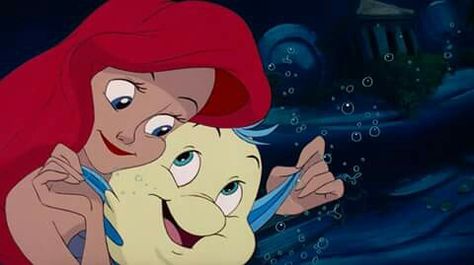 Best Friends Disney Duos, Ariel And Flounder, Disney Icons, Disney Wiki, Disney Princess Ariel, Mermaid Disney, Mermaid Lover, Film Disney, Disney Songs