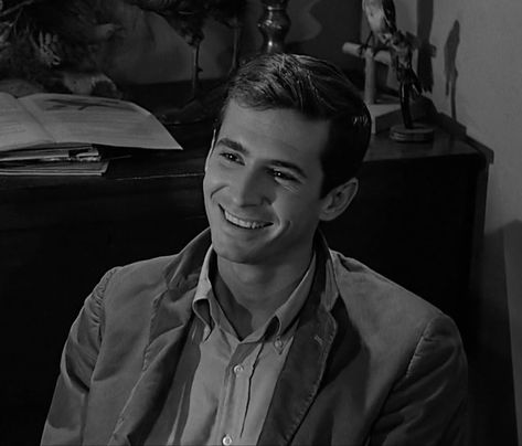 Tony Perkins, Hitchcock Film, Norman Bates, Anthony Perkins, Movie Black, Best Horror Movies, Anthony Hopkins, Hugh Dancy, Best Horrors