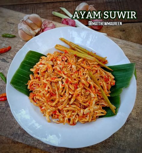 Cooking Tutorials, Canva Elements, Indonesian Food, Simple Recipe, Pad Thai, Food Menu, Japchae, Seafood, Spaghetti