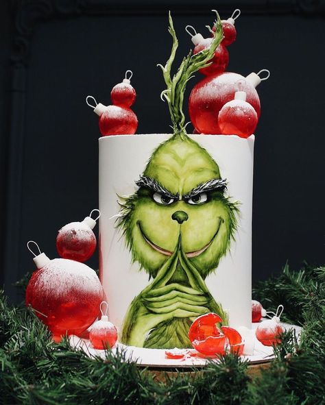 Christmas Birthday Cake, Grinch Cake, Christmas Themed Cake, Whoville Christmas, Christmas Cookies Gift, Grinch Party, Birthday Illustration, Christmas Cake Decorations, Winter Cake