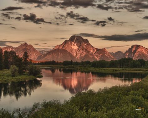 Wyoming Camping, Riverside City, Yellowstone National Park Vacation, Wyoming Vacation, Rv Destination, Wyoming Travel, National Park Vacation, Camping Area, Free Camping