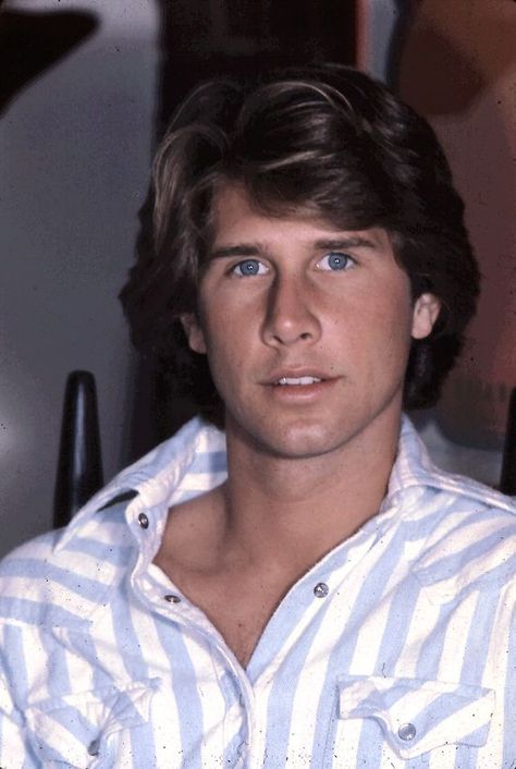 parker stevenson singing | Parker-Stevenson-2 Parker Stevenson, Art Boy, Hardy Boys, First Crush, David Cassidy, Nancy Drew, Mystery Books, Vintage Tv, Baywatch