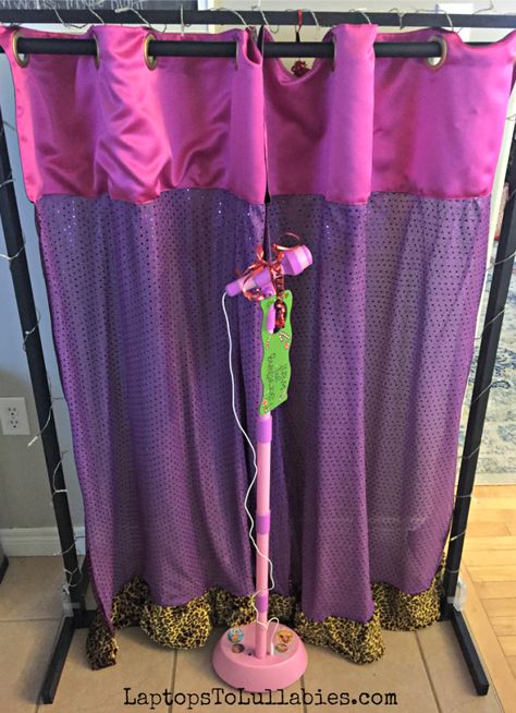 DIY stage backdrop for our little performer - Heather's Handmade Life Diy Stage Backdrop, Diy Stage, Kids Stage, Portable Stage, Dance Stage, Twinkly Lights, Stage Backdrop, Diy Classroom, Festival Diy