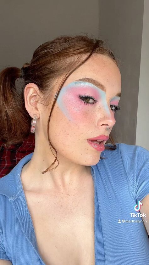 Pride Makeup Trans, Trans Flag Nails, Kojiro Kumagai, Trans Flag Makeup, Trans Pride Makeup, Trans Makeup, Queer Prom, Pride Colours, Concert Makeup