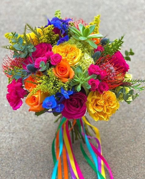 Mexican Bridal Showers, Mexican Themed Weddings, Mexican Party Decorations, Mexican Flowers, Dream Wedding Decorations, Mexican Party Theme, Boda Mexicana, Boquette Flowers, Flower Arrangements Simple