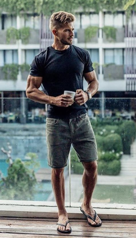 Italian Summer Outfits Men, Strong Woman Tattoos, Beautiful Women Quotes, Italian Summer Outfits, Handsome Men Quotes, Men Quotes Funny, Beautiful Tattoos For Women, Handsome Style, Handsome Arab Men