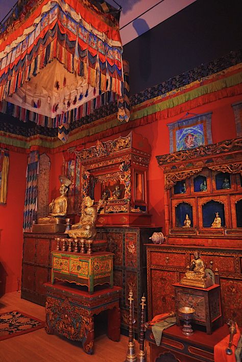 Tibetan Buddhist Shrine Exhibit - National Museum of Asian Art - Washington D.C. Buddhist Shrine, Tibetan Buddhist, Tibetan Buddhism, Buddhist Art, National Museum, Tibet, Washington Dc, Buddhism, Asian Art