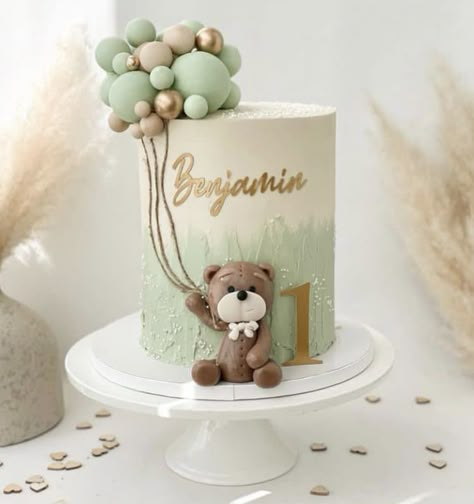 Green 1st Birthday Cake, Ballon Birthday Cake, Green First Birthday Cake, Cake Bear Baby Boy, Green Color Cake, Baby Boy Birthday Cake 1 Year, Sage Green Baby Shower Cake, 1st Birthday Cake Ideas, Teddy Bear Birthday Cake