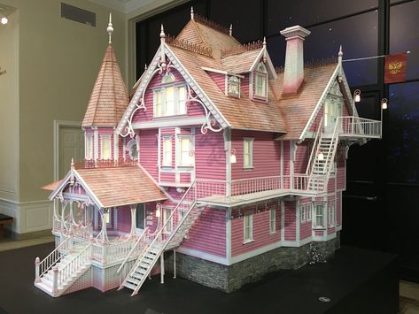 Pink Palace Coraline Dollhouse, Pink Palace Coraline Layout, Coraline House Interior, Coraline Dollhouse, Coraline Minecraft, Coraline House Layout, Coraline House, Ceramics House, Coraline Stuff