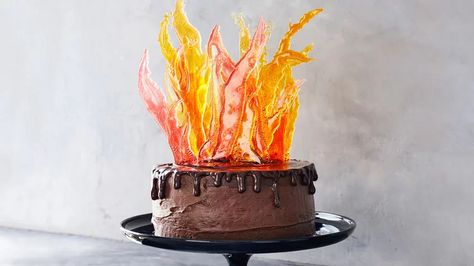 devils inferno cake with sugar flames and ganache Goblin Cake, Flame Cake, Candy Crown, Halloween Cooking, Firetruck Cake, Devil's Food Cake, Holidays Recipes, Mini Torte, Pokemon Cake