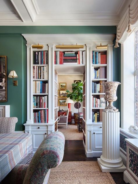 120+ of My Favorite Interior Design Books + Gardens! - Laurel Home Interior Knowledge, Hampton Interior, Plum Walls, Traditional Decorating, Door Openings, Stable Block, Hamptons New York, Dream Castle, Hangzhou China