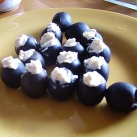 Stuffed Olives Recipe, Black Olives Recipes, Stuffed Celery, Fried Olives, Brunch Sides, Stuffed Olives, Celery Recipes, Olive Recipes, Blue Cheese Dressing