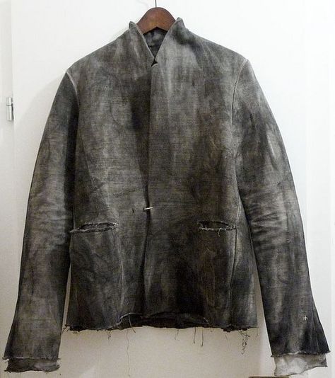 Shabby Look, Magnolia Pearl, Jacket Fashion, Instagram Model, How To Dye Fabric, Yohji Yamamoto, Vintage Jacket, Fashion Street, Black Jacket