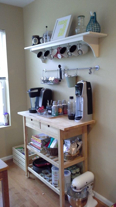 Ikea Forhoja, Diy Coffee Station, Coffee Station Kitchen, Coffee Bar Station, Diy Coffee Bar, Farmhouse Coffee Bar, Home Coffee Stations, Coffee Bars In Kitchen, Home Coffee Bar