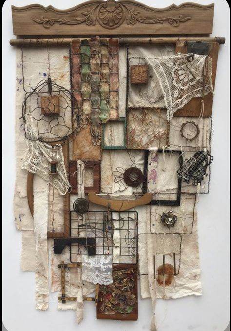 Found Materials Collage, Multi Media Art Ideas, Assemblage Art Collage, Assemblage Art Mixed Media, Vase Project, Creating Texture, Found Object Art, Art Heart, Textile Fiber Art