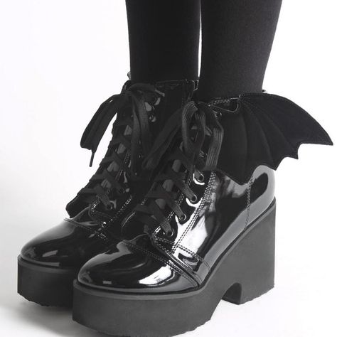 Bat Royalty Bat Wing Boot by Iron Fist & Ash Costello - in Patent Black With Black Wings Ash Costello, Estilo Harajuku, Wing Boots, Goth Shoes, Kawaii Shoes, Bat Wing, Shoes Spring, Iron Fist