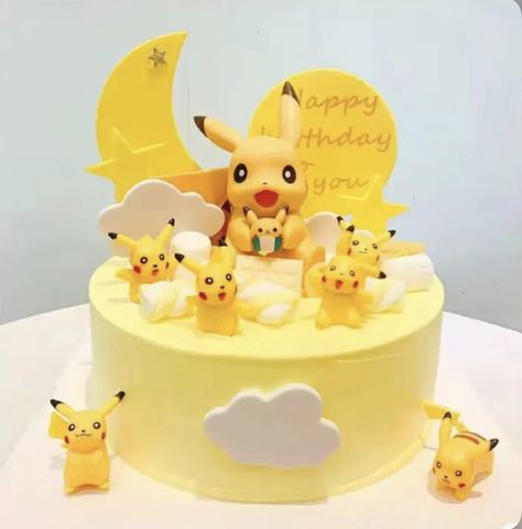 Pikachu Bday Cake, Pikachu Cake Topper, Pikachu Fondant Cake, Cake Pikachu, Pokemon Birthday Cake Charmander, Pikachu Cake Birthdays, Pikachu Birthday Cake, Pickachoo Cake Design, Pokemon Birthday Party Cake Eevee