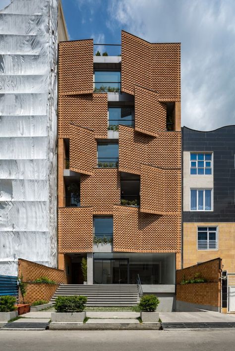 Masonry Construction, Parametric Architecture, Brick Architecture, Apartment Architecture, Brick Facade, Building Facade, Brick Building, Facade Architecture, Futuristic Architecture