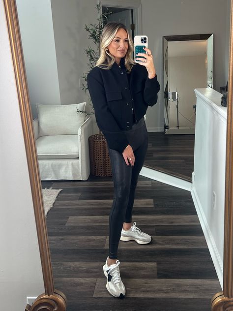 Smart Outfit With Trainers Women, Black 327 New Balance Outfit, Black New Balance 327 Outfit, Trainers Women Outfit, New Balance 237 Outfit, Trousers And Sneakers Outfit, 327 Outfit, New Balance 327 Women Outfit, New Balance 327 Outfit