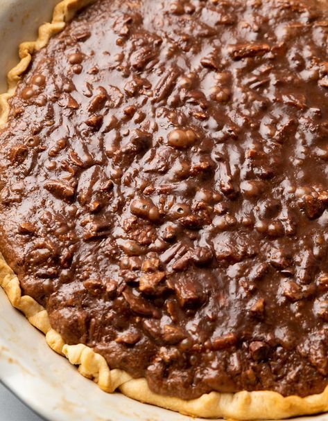 Easy German Chocolate Pie, German Chocolate Pie Recipe, German Chocolate Pecan Pie, German Chocolate Pie, Crumble Recipes, German Chocolate Pies, Chocolate Pie Recipe, Yummy Pies, Chocolate Pie Recipes